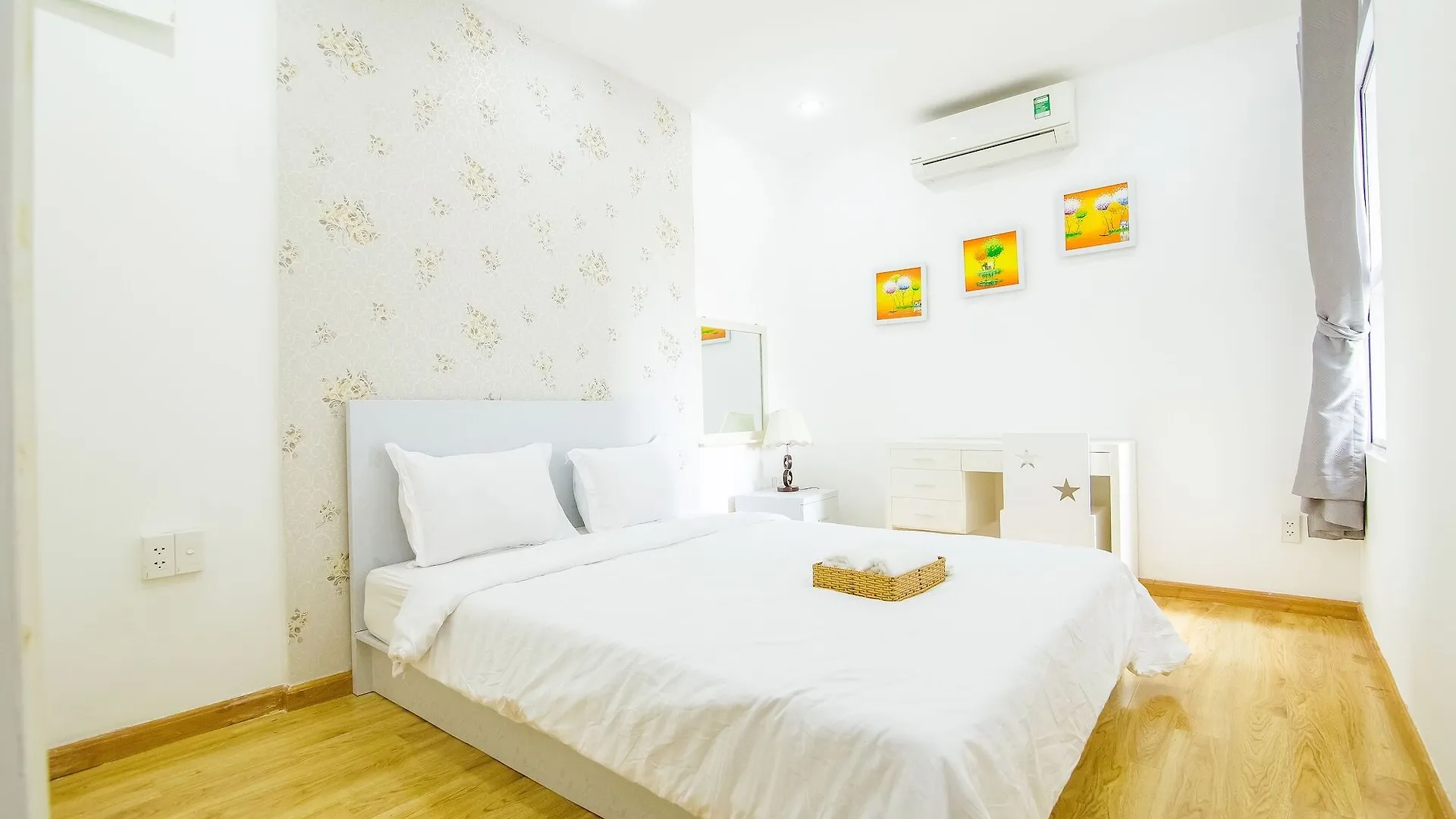 Sunrise City W2 19.04 Ho Chi Minh City Apartment